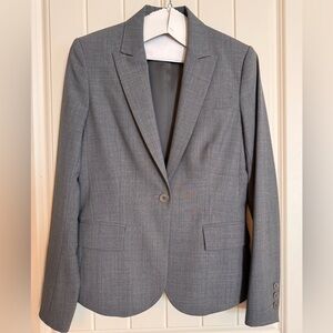Theory Gabe jacket
Size 4
Light gray heather